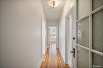 1375 Sacramento St in San Francisco, CA - Building Photo - Building Photo