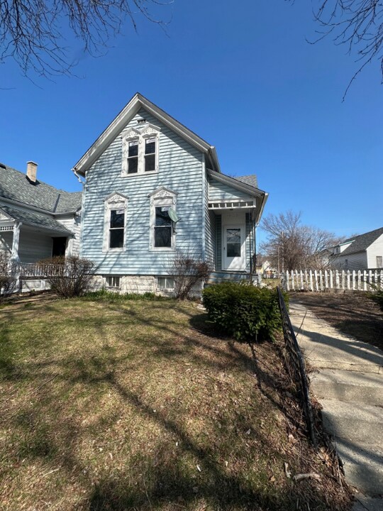 2840 N Vel R. Phillips Ave in Milwaukee, WI - Building Photo