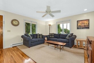 4 Upland Ave in Shrewsbury, MA - Building Photo - Building Photo
