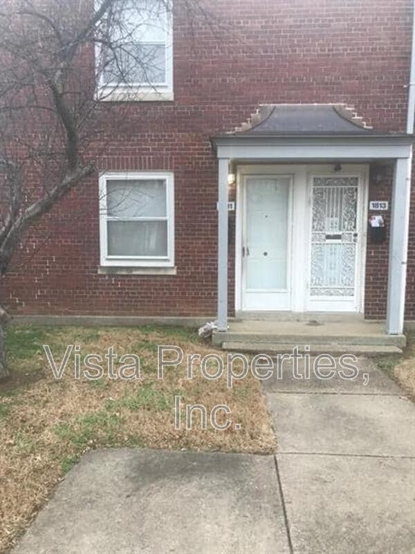 property at 1811 La Salle Pl