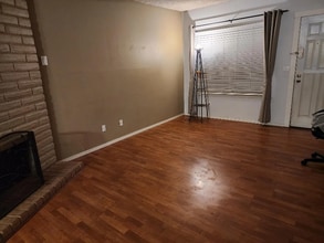 6934 Sutro Ct in Citrus Heights, CA - Foto de edificio - Building Photo
