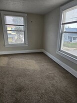 403 Maple Ave in Newark, OH - Building Photo