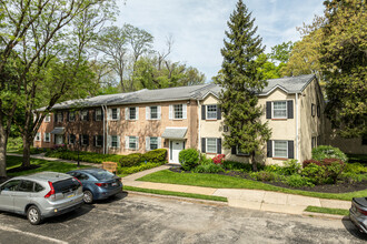 Cresheimbrook Condominiums in Philadelphia, PA - Building Photo - Building Photo