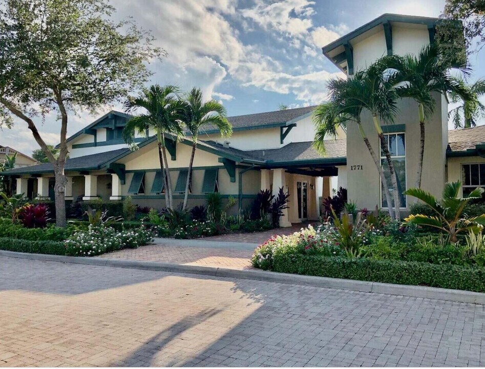 770 Millbrae Ct, Unit 5 in West Palm Beach, FL - Foto de edificio