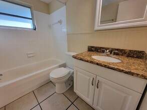 5902 13th Ave in New Port Richey, FL - Building Photo - Building Photo