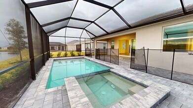 7949 Lakes Edge Ln in Port Charlotte, FL - Building Photo - Building Photo