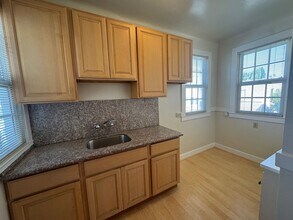 2417 Virginia St-Unit -Apt 2417 in Berkeley, CA - Building Photo - Building Photo