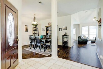 635 Presley Way in Sugar Land, TX - Building Photo - Building Photo
