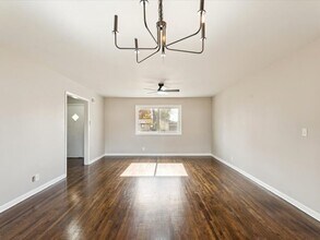 411 W 46th St in Sand Springs, OK - Building Photo - Building Photo