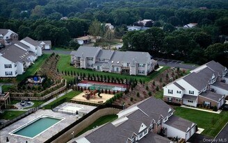 119 Horizon View Dr in Farmingville, NY - Building Photo