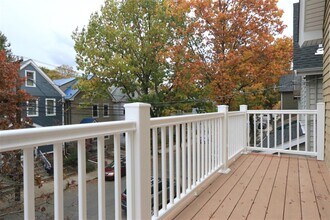 29 Elmwood St, Unit 2 in Somerville, MA - Building Photo - Building Photo