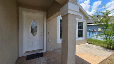 333 Rollins Dr in Davenport, FL - Building Photo - Building Photo