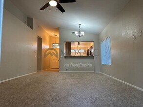 2441 W Indigo Dr in Chandler, AZ - Building Photo - Building Photo