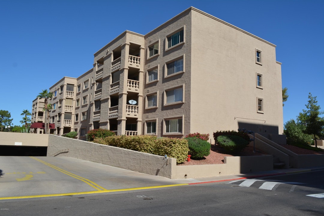 7870 E Camelback Rd-Unit -412 in Scottsdale, AZ - Building Photo