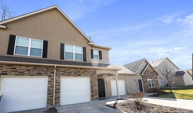9413 N Adrian Ave in Kansas City, MO - Building Photo - Building Photo