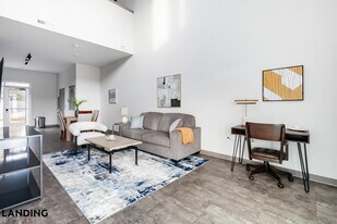 2621 S Jefferson Ave in Springfield, MO - Building Photo