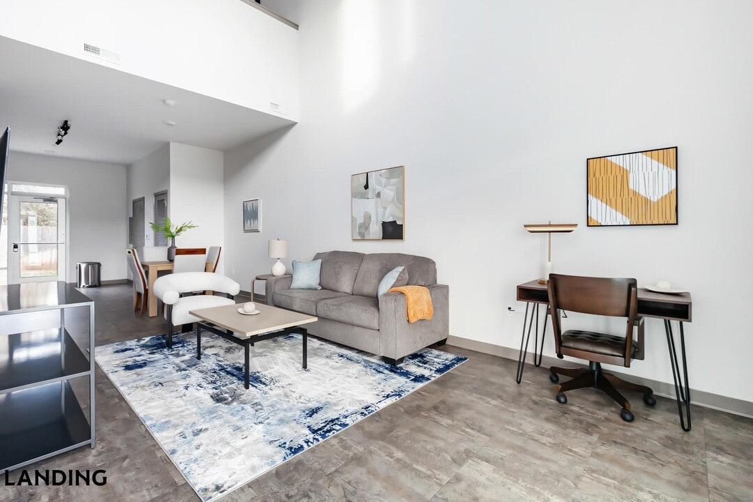 2621 S Jefferson Ave in Springfield, MO - Building Photo