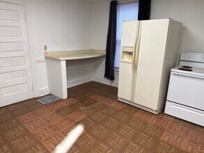 404 W Washington St in Springfield, IL - Building Photo - Building Photo