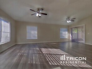 4680 Treasure Cay Rd in Tavares, FL - Building Photo - Building Photo