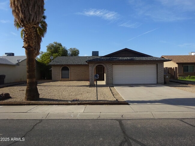 9130 W Cameron Dr in Peoria, AZ - Foto de edificio - Building Photo