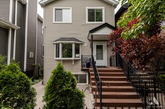 2510 N Artesian Ave in Chicago, IL - Building Photo - Building Photo
