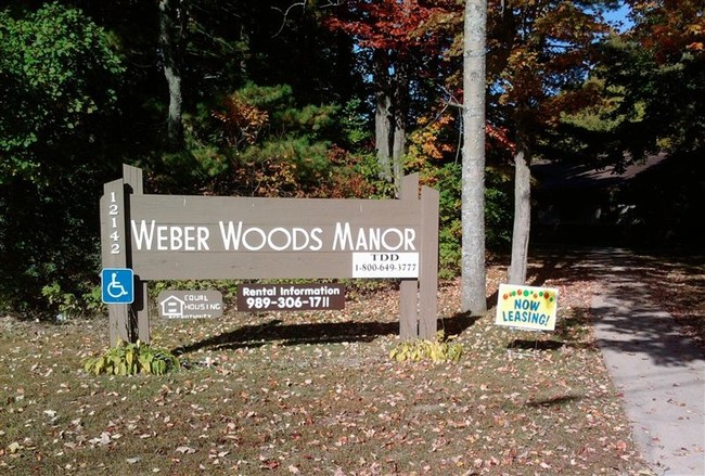 Weber Woods Manor Apartments in Atlanta, MI - Foto de edificio - Building Photo