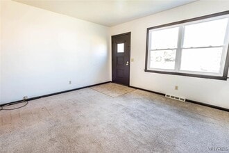 111 Sunshine Dr in Amherst, NY - Building Photo - Building Photo
