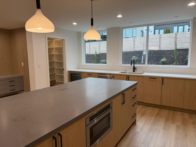 1720 Market St in Kirkland, WA - Building Photo - Building Photo