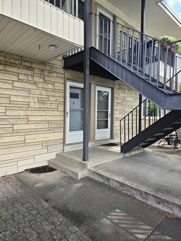 property at 4 Garden Dr
