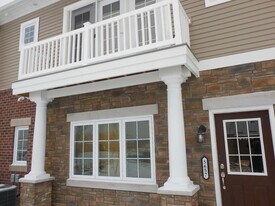 5657 Arbor Chase Dr in Ann Arbor, MI - Building Photo