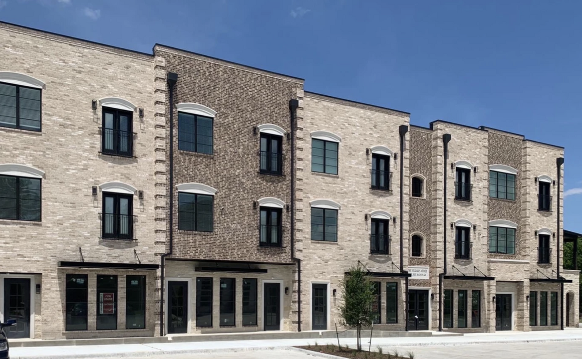 131 E Fate Main Pl, Unit 203 in Fate, TX - Foto de edificio