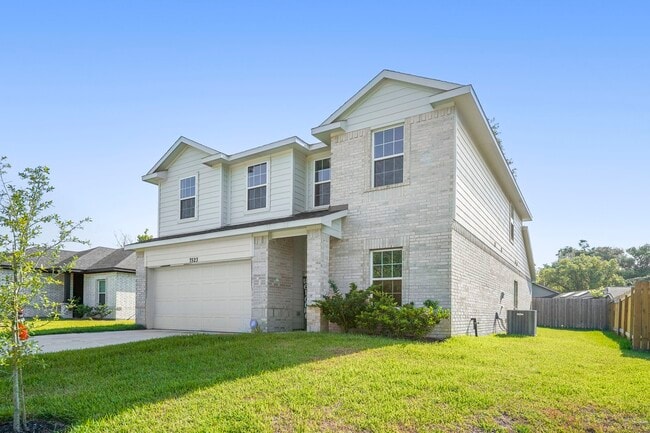 7523 Parkview Dr in Hitchcock, TX - Building Photo - Building Photo