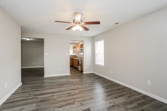 5558 Wild Horse Dr in Indianapolis, IN - Building Photo - Building Photo