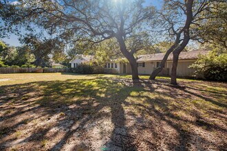 701 Planet Dr in Destin, FL - Foto de edificio - Building Photo