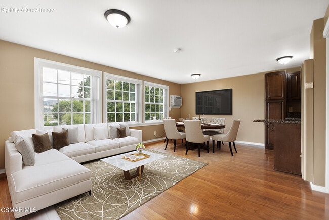 property at 2905 Foothill Dr