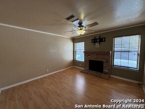 11610 Vance Jackson Rd in San Antonio, TX - Building Photo - Building Photo