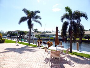 698 NE Spanish River Blvd in Boca Raton, FL - Building Photo - Building Photo