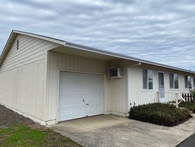 property at 214-214 Sunny Ln