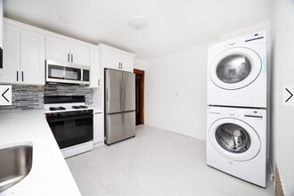 19 Puritan Rd, Unit T in Somerville, MA - Building Photo - Building Photo