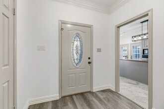 7665 Ameswood Rd in Houston, TX - Building Photo - Building Photo