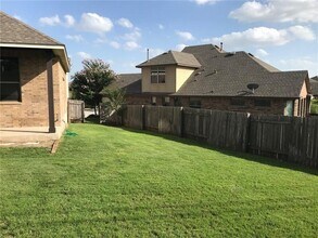 120 W Adelanta Pl in Round Rock, TX - Building Photo - Building Photo