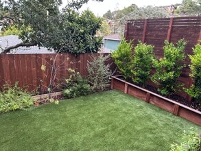 2504 Ralston Ave in Belmont, CA - Building Photo - Building Photo