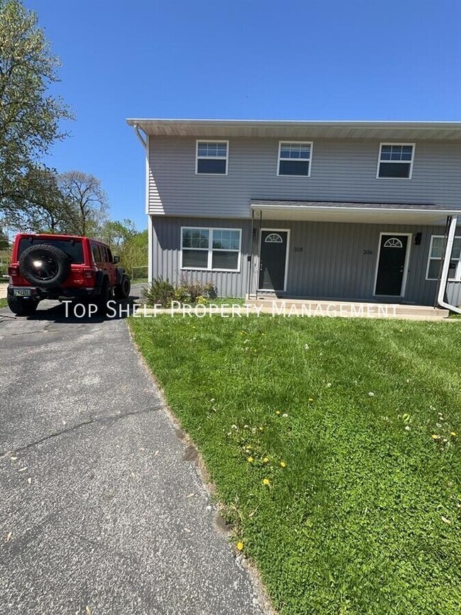 property at 308 SW Westview Dr