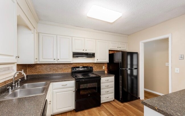 2517 Wright Cir in Birmingham, AL - Building Photo - Building Photo