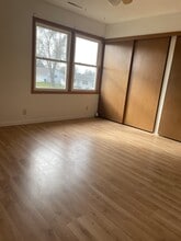 210 7th St, Unit 1 in Victor, IA - Building Photo - Building Photo