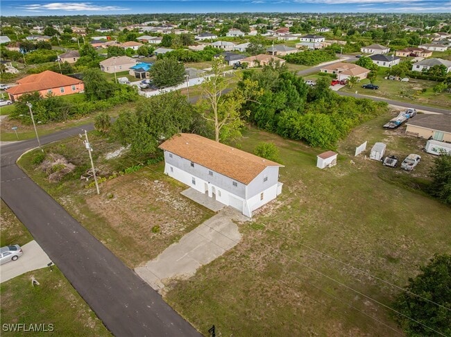 3303 6th St SW in Lehigh Acres, FL - Building Photo - Building Photo