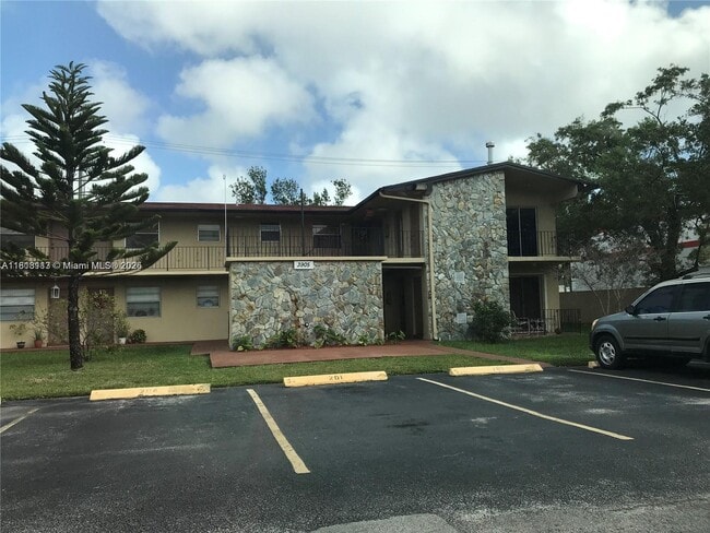 property at 3905 SW 78th Ct