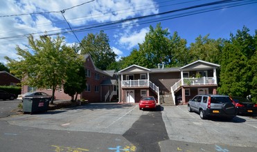 9-15 Lakeview Ct in Haverstraw, NY - Building Photo - Building Photo