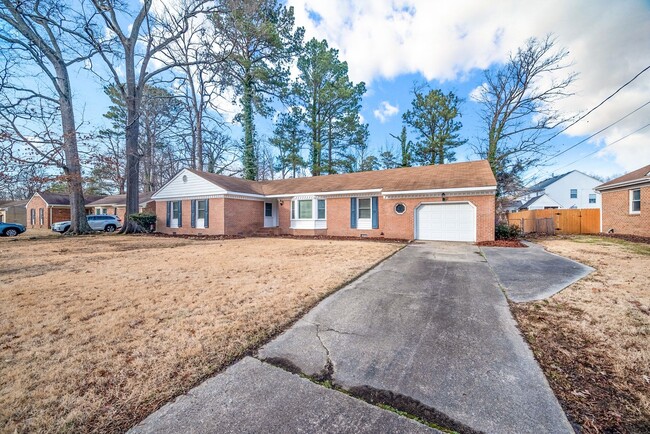 4104 Lindenwood Dr in Chesapeake, VA - Building Photo - Building Photo