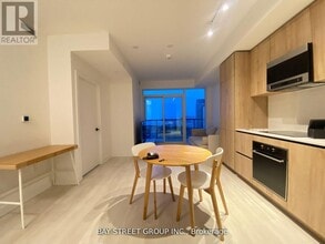 127 Broadway Ave in Toronto, ON - Building Photo - Building Photo